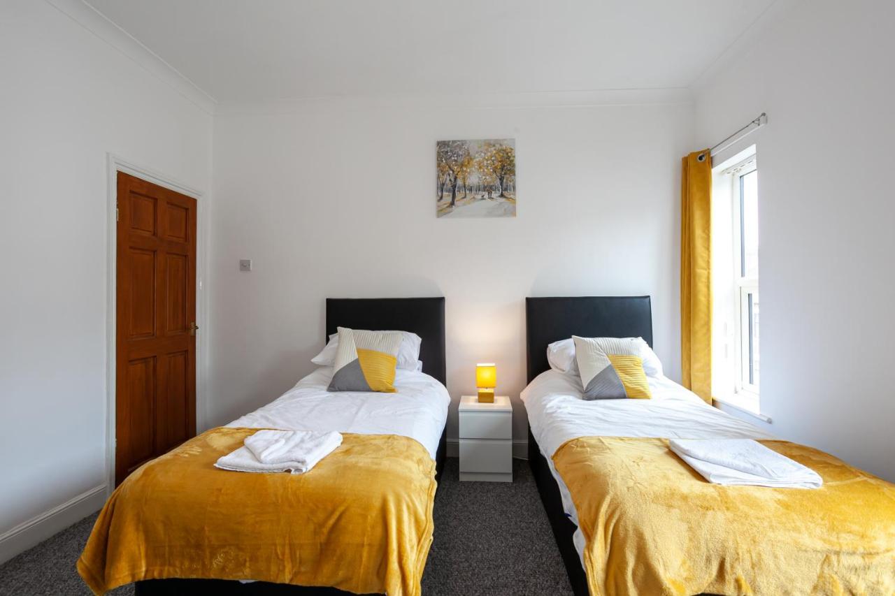 Comfortable-city Centre Location- Sleeps Up To 9 * Stoke-on-Trent